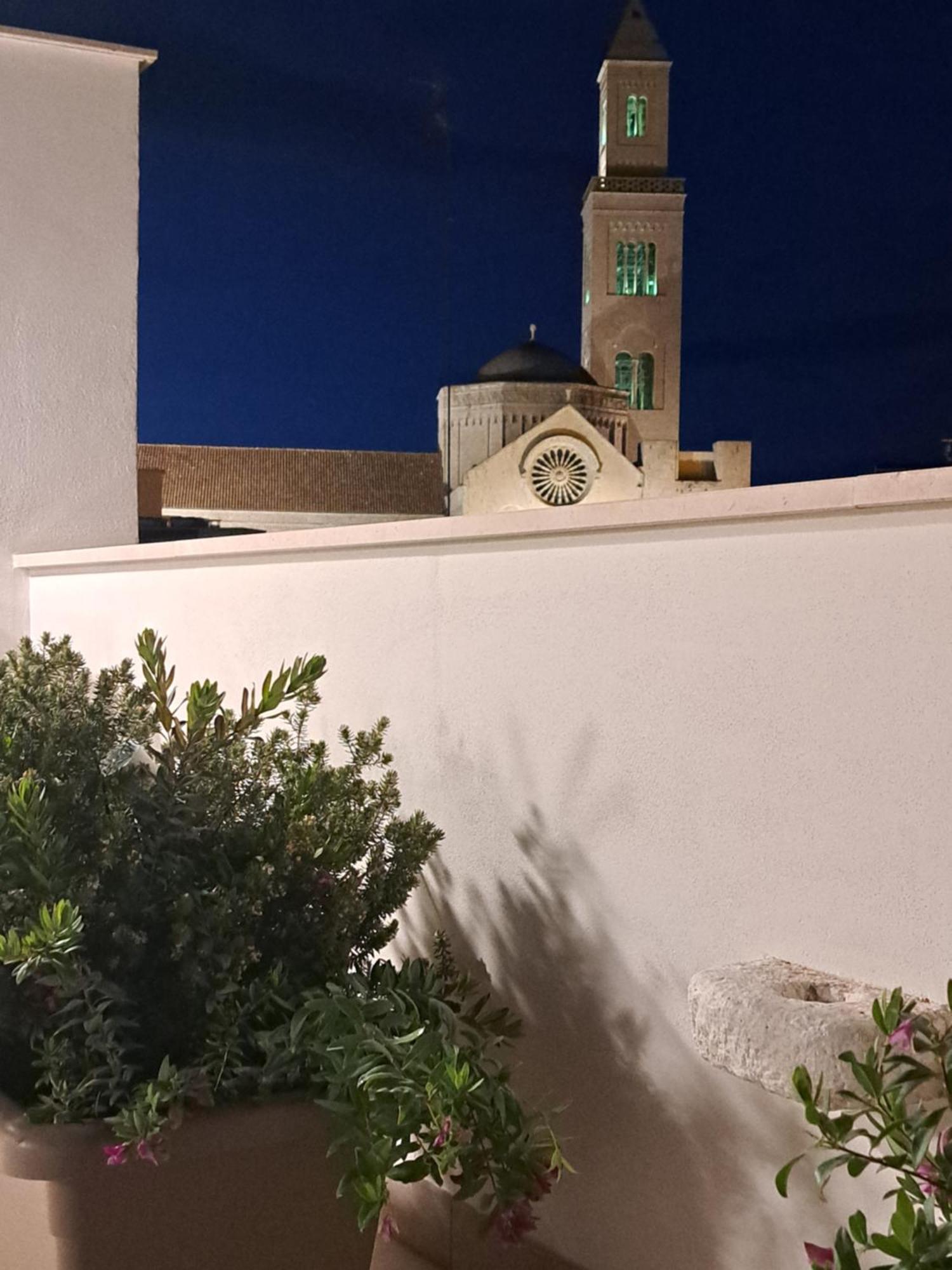 Palazzo Boccapianola Lägenhet Bari Exteriör bild